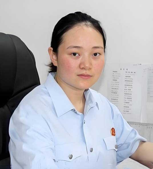 王佳佳